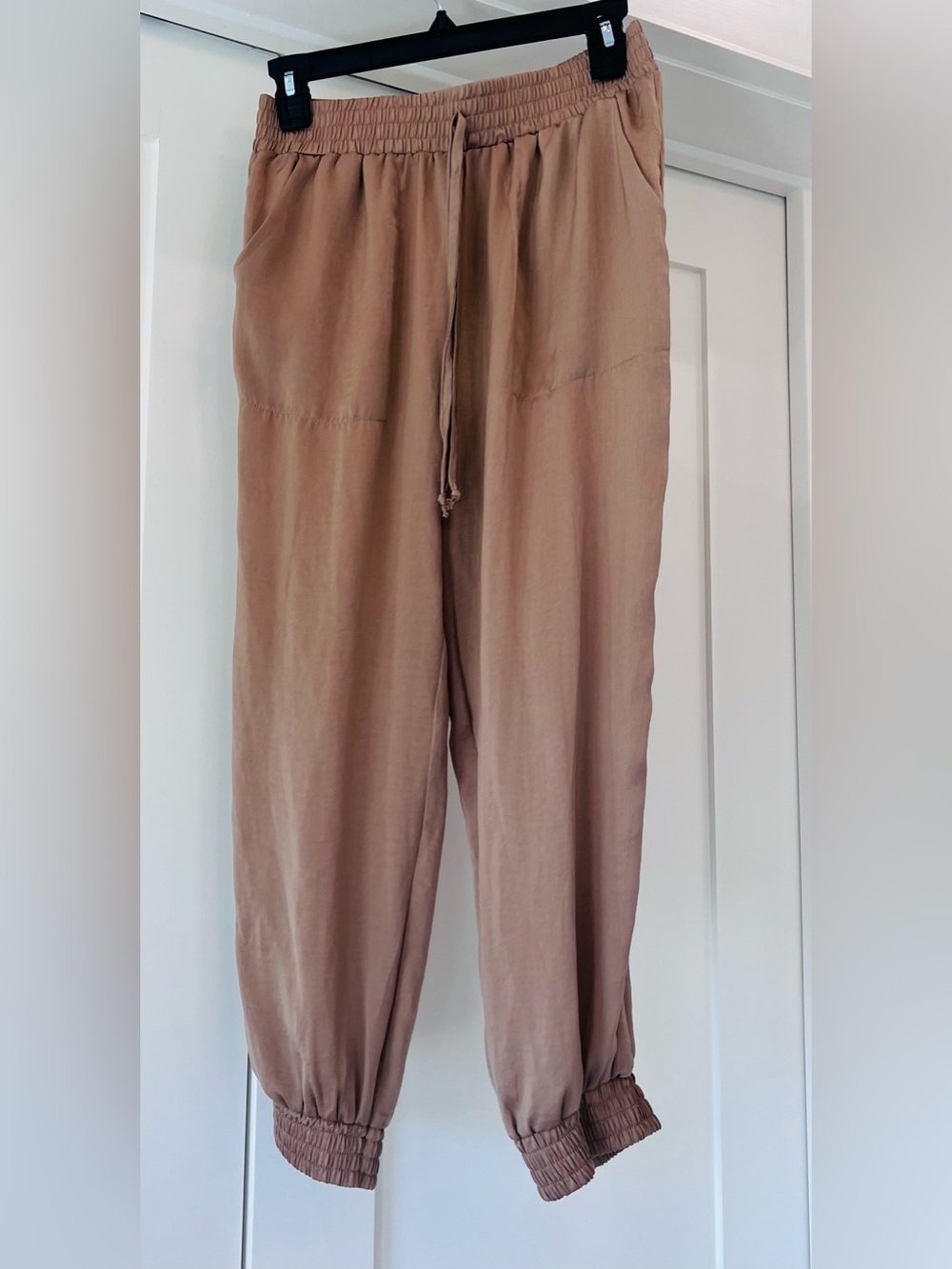 Hem & Thread Golden Brown Elastic Casual Bottoms NWOT